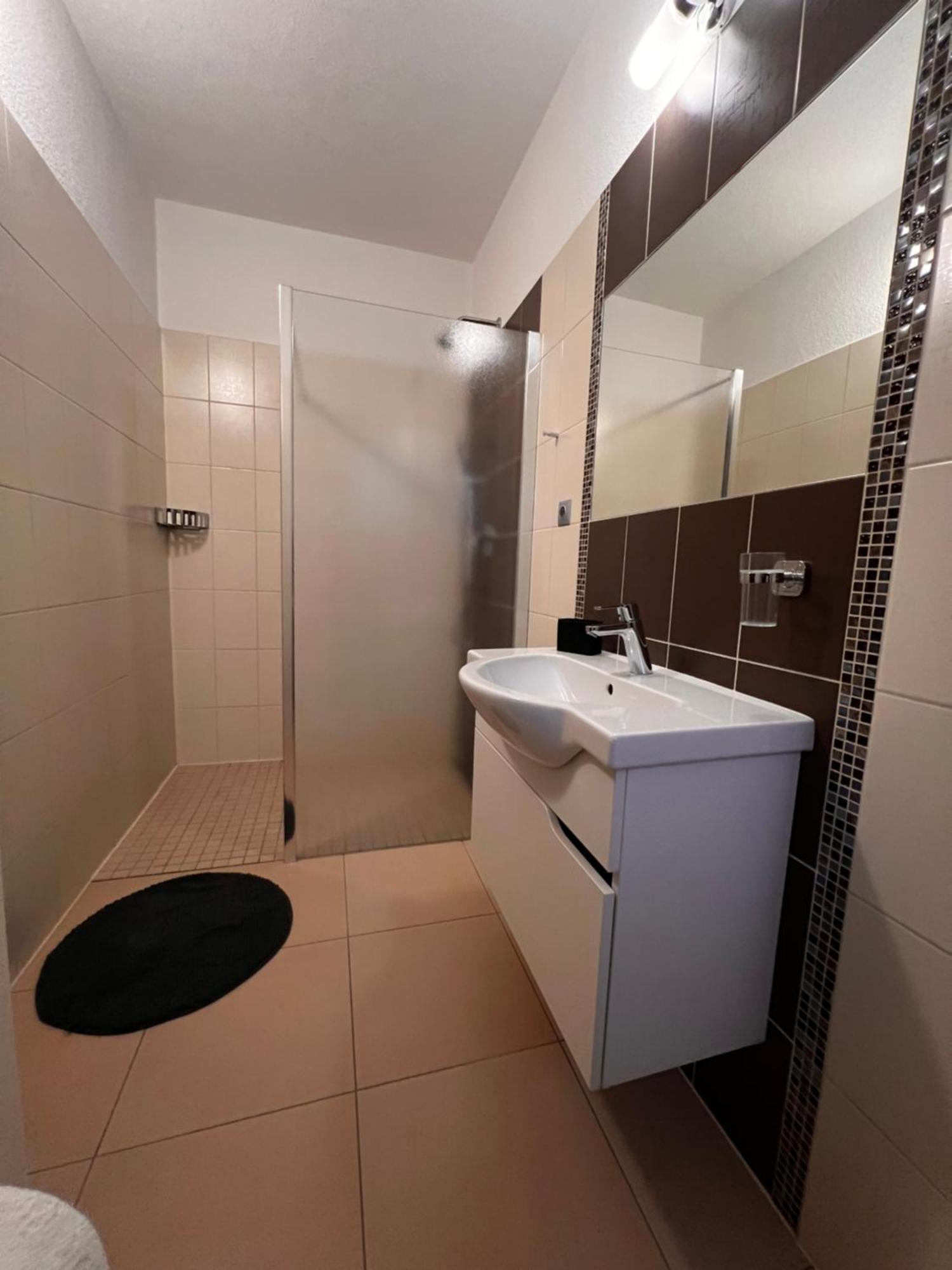 Apartmany Teddy Bojnice Ngoại thất bức ảnh