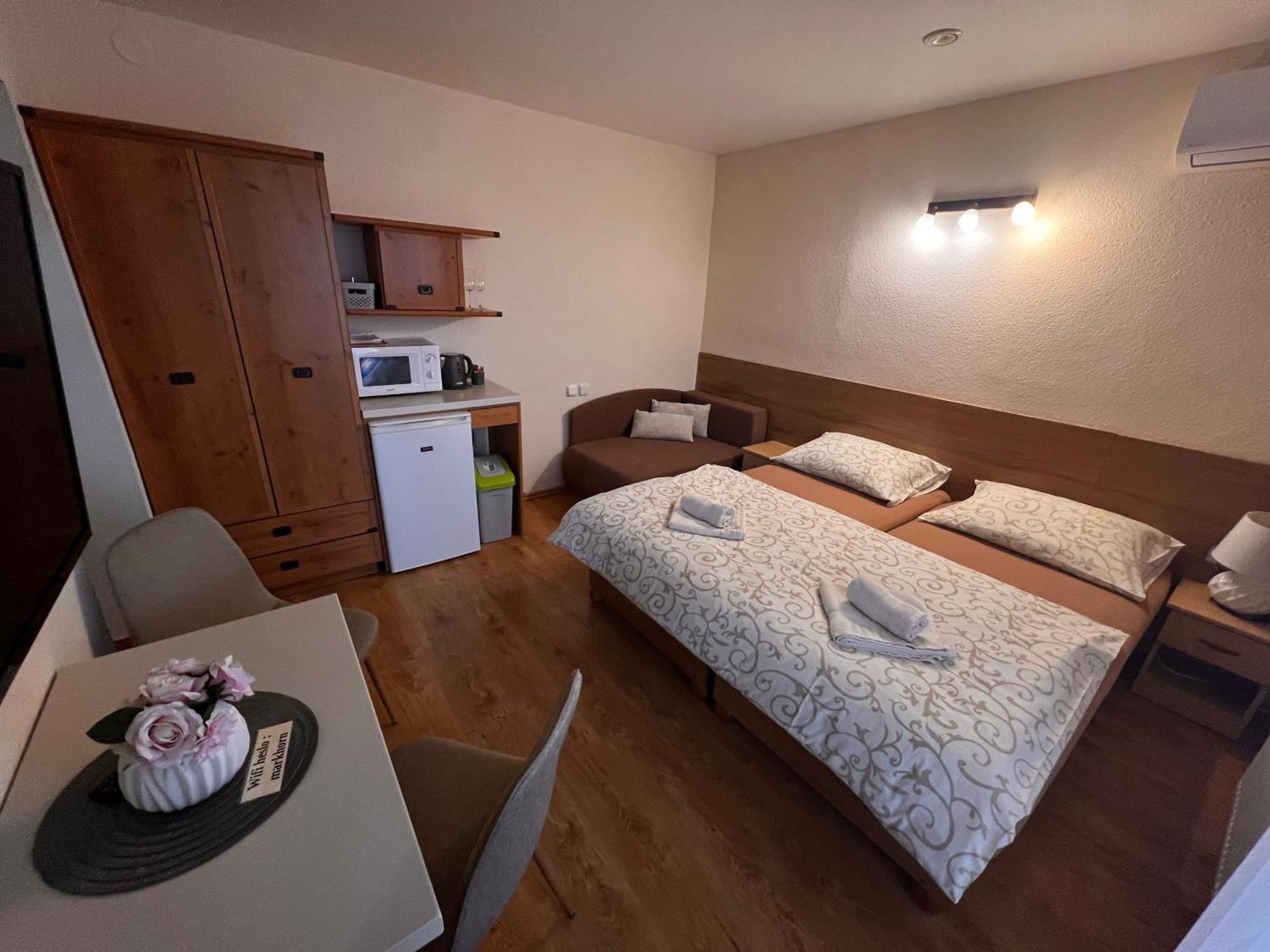 Apartmany Teddy Bojnice Ngoại thất bức ảnh